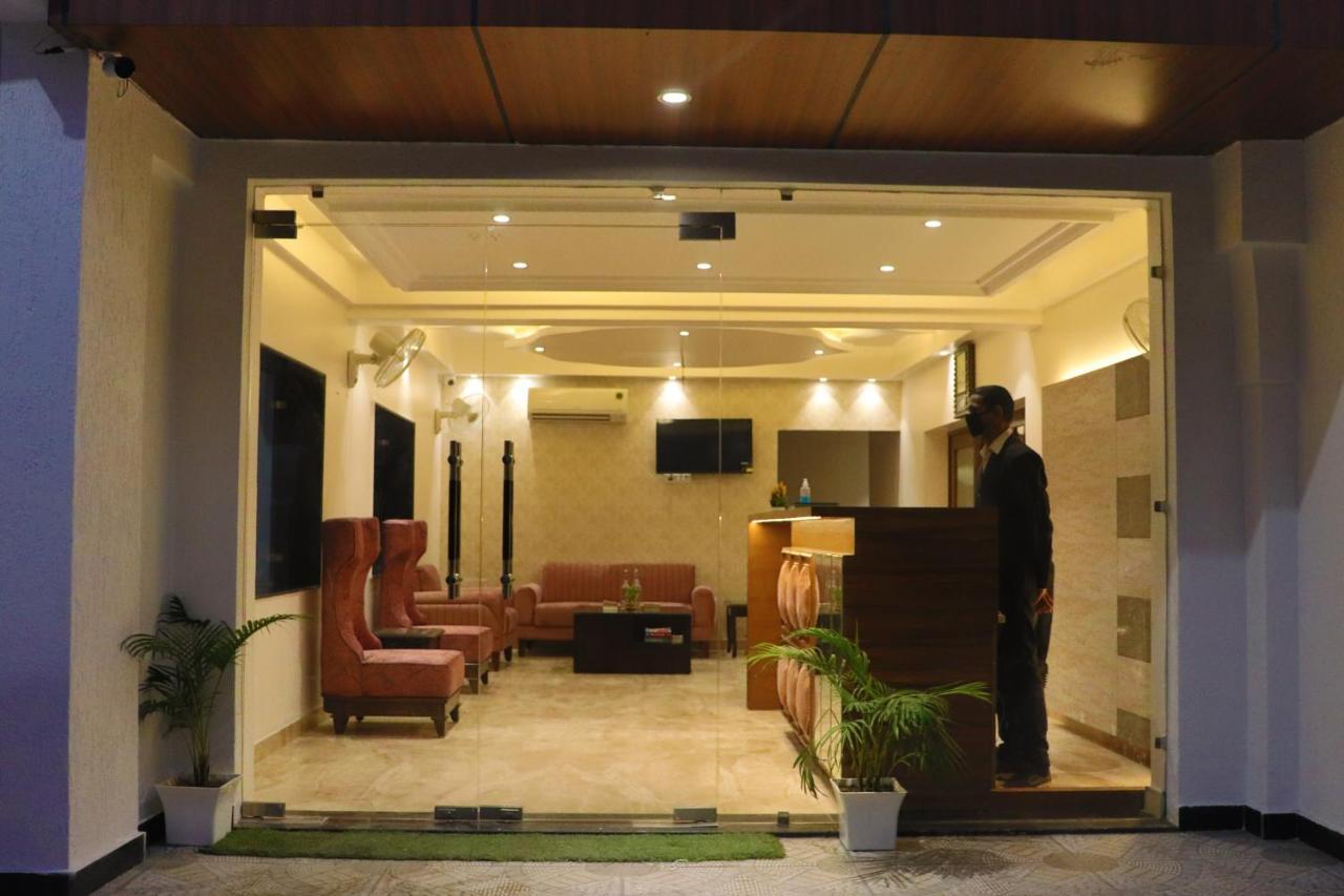 Green Hotel - Behind Parmarth Niketan Rishīkesh Exteriör bild
